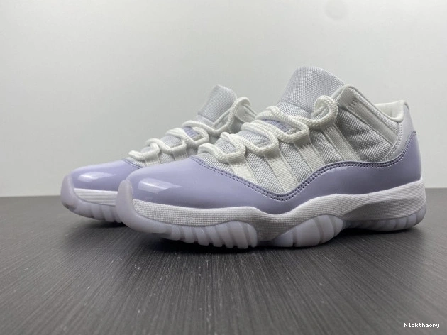 Kick Theory AH7860-101 Low WMNS Air Pure Jordan 11 Violet 0821